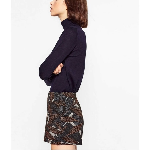 ZARA TRAFALUC High Waisted Jacquard Shorts Size XS - Picture 4 of 4